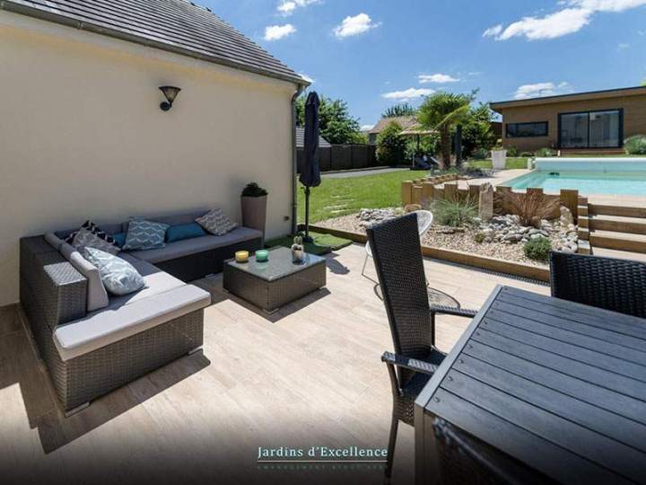 Aménagement de cour Saint-Denis-de-Palin