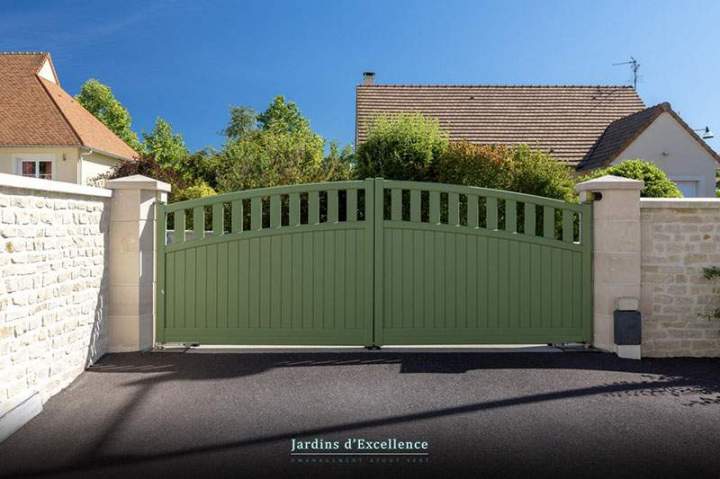 Installation de portails Saint-Denis-de-Palin